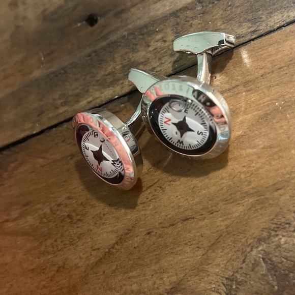 Tateossian Compass Cufflinks - Picture 3 of 4